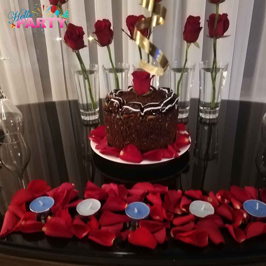 رومنسية-ورد طبيعي-ورد صناعي-ورق الورد-شمع-شموع-زوج-زوجة-راحة-استرخاء-أجواء رومنسية-يعشقها-عشق - بلاد الغربة-اوربا-كندا-اهتمام-حماسة-حب-غرام-موعد-أسئلة-يتحدث كثيراً-خجل-تردد-ارتباط-سعيد-النية الصافية-الصادقة-الاهتمام المتبادل-تنظيم-حفلات-و-مناسبات-في-