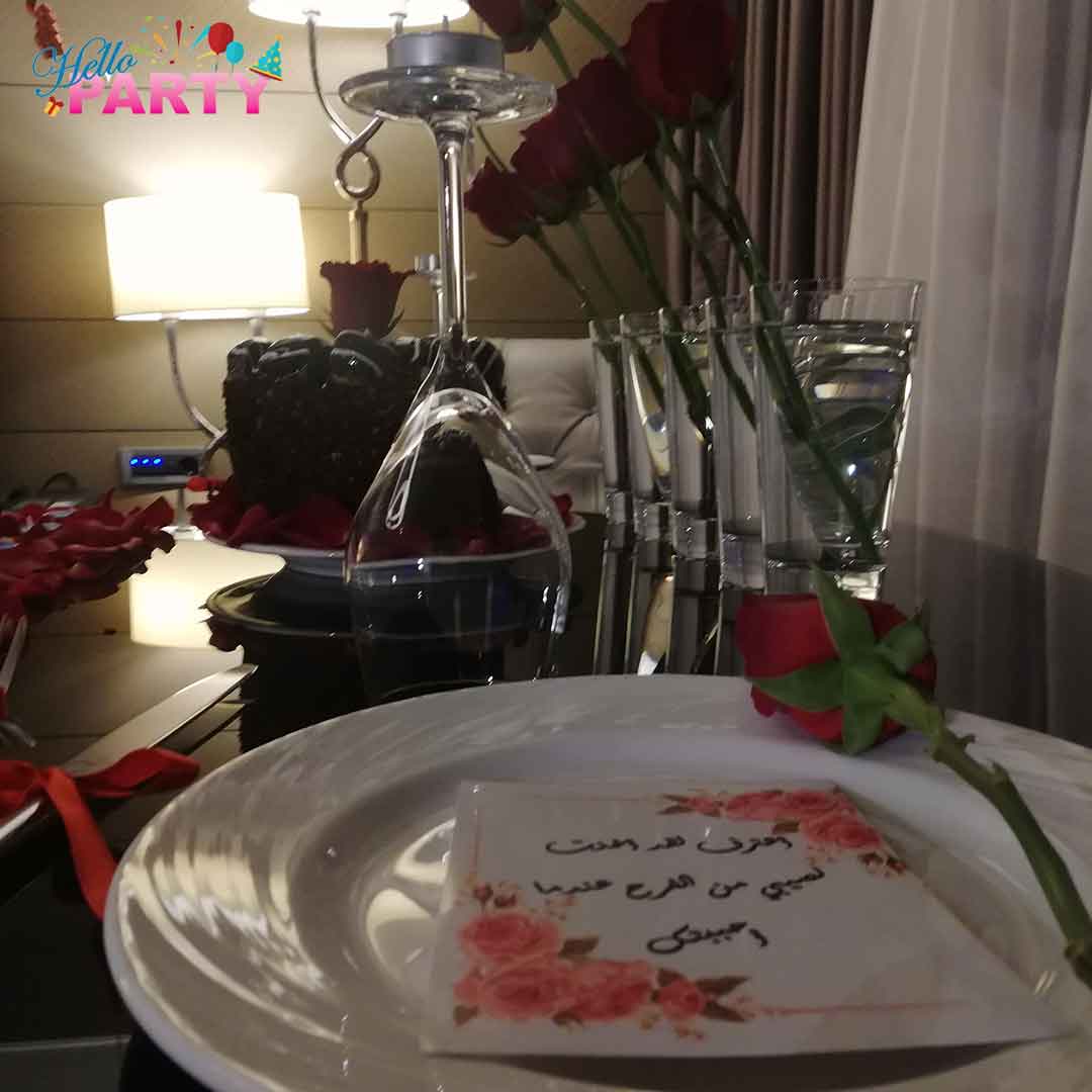 رومنسية-ورد طبيعي-ورد صناعي-ورق الورد-شمع-شموع-زوج-زوجة-راحة-استرخاء-أجواء رومنسية-يعشقها-عشق - بلاد الغربة-اوربا-كندا-اهتمام-حماسة-حب-غرام-موعد-أسئلة-يتحدث كثيراً-خجل-تردد-ارتباط-سعيد-النية الصافية-الصادقة-الاهتمام المتبادل-تنظيم-حفلات-و-مناسبات-في-